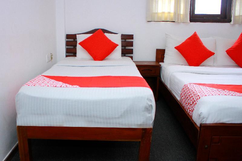 Sobaya Hotel Kandy Bagian luar foto