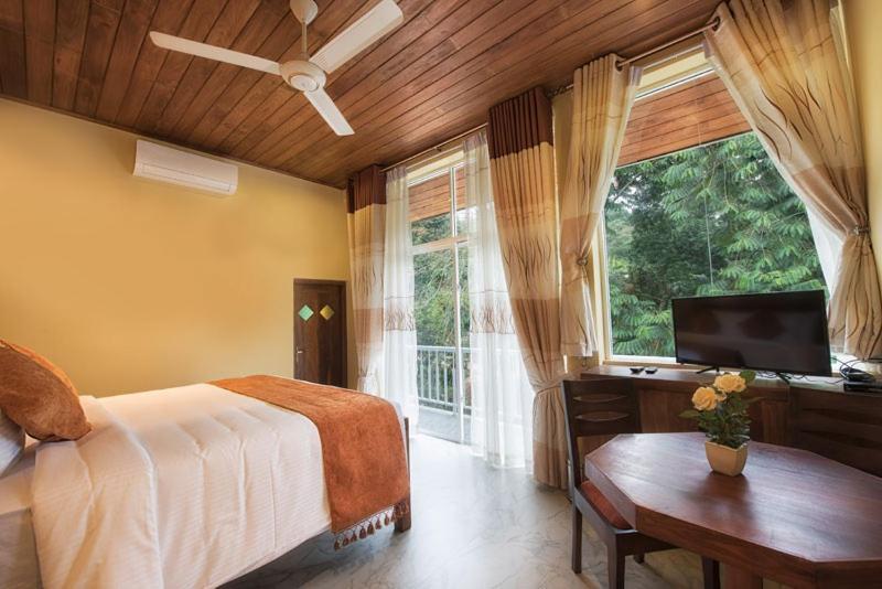 Sobaya Hotel Kandy Bagian luar foto